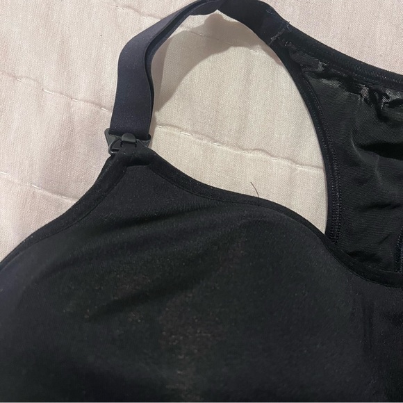 Old Navy Maternity High Support Nursing Sports Bra Black Jack Size 38 DD - Picture 5 of 12